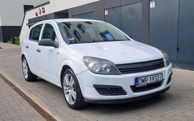 Opel Astra cena 7500 przebieg: 341000, rok produkcji 2006 z Wrocław małe 56
